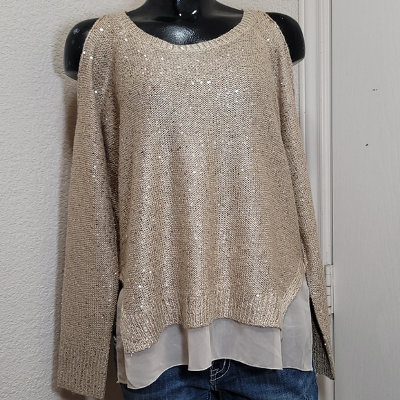 Jessica Simpson Tops - Jessica Simpson Cold-shoulder Blouse